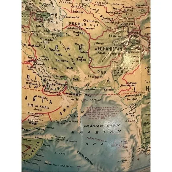 Vintage Rand McNally  Rotatable Desk Metal Stand World Portrait Globe - Picture 6 of 9